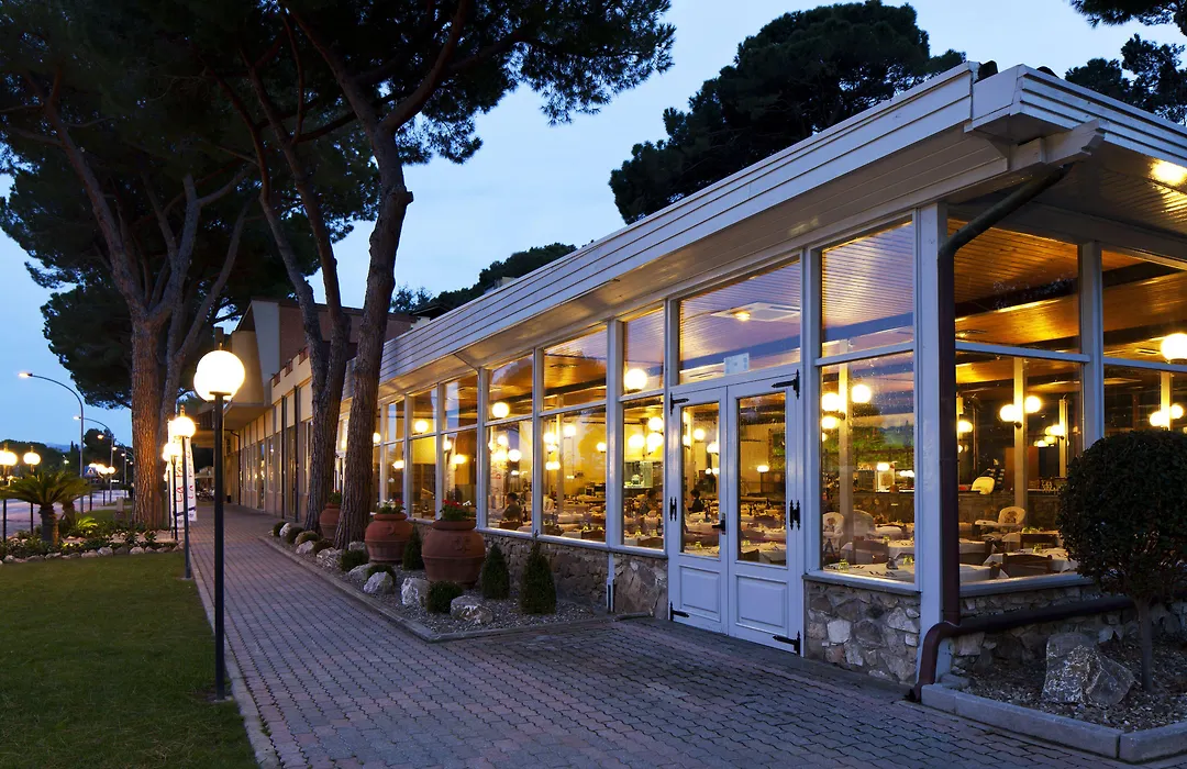 Golfo Del Sole Hotel & Holiday Resort-1